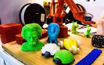 同為工業級3D打印機,SLA和FDM的差別在哪兒?